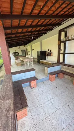 Imagem Casa alto padrão 1 suíte + 2 demi-suítes e 2 vagas de garagem - Saguaçu | Joinville/SC