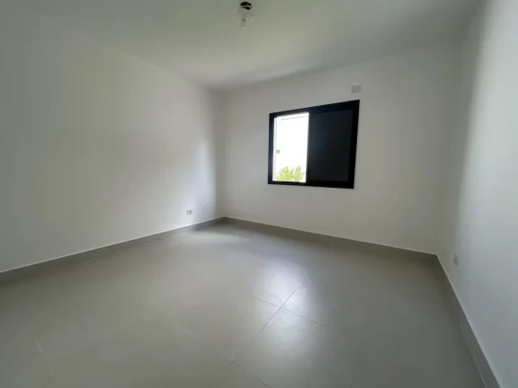 Imagem Casa para Venda em Itanhaém, Cibratel I, 3 dormitórios, 1 suíte, 2 banheiros, 2 vagas