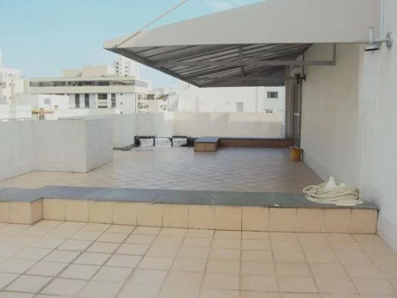 Imagem Ótima Cobertura PenthHouse na Praia de Pitangueiras,Amplo Terraço,2 Garagens,Lazer com Churrasqueira,Local Nobre,200 M² Úteis!!!
