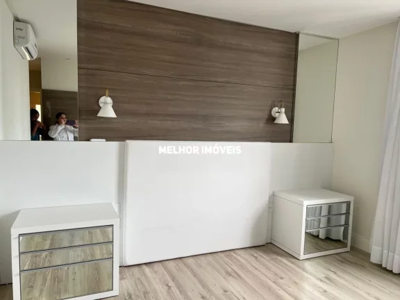 Imagem Apartamento Duplex com 208m² de área privativa, composto por 02 suítes e 02 demi-suíte, localizado no Central de Balneário Camboriú.
