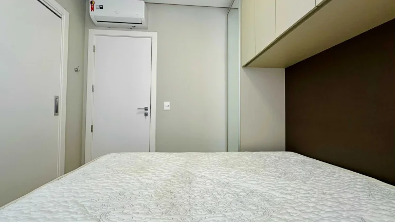 Imagem Apartamento com 2 dormitórios sendo 1 suíte e 1 vaga de garagem em Governador Celso Ramos/SC