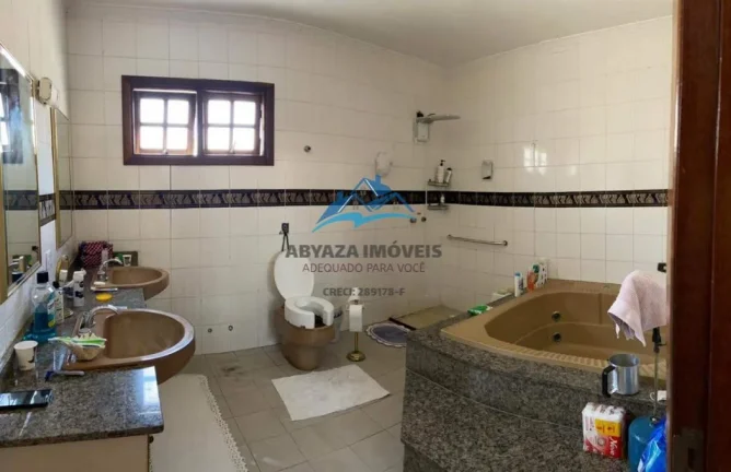 Imagem Casa a Venda em Carapicuíba no Centro 5 quartos