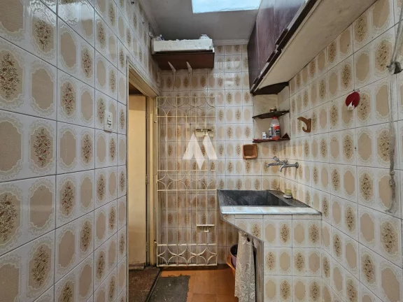 Imagem Casa com 3 Quartos e 4 banheiros à Venda na quadra da praia - Ponta da Praia - Santos/SP