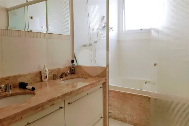 Imagem Apartamento à venda com 4 quartos, sendo 2 suítes, no condomínio The Address, São Paulo - SP