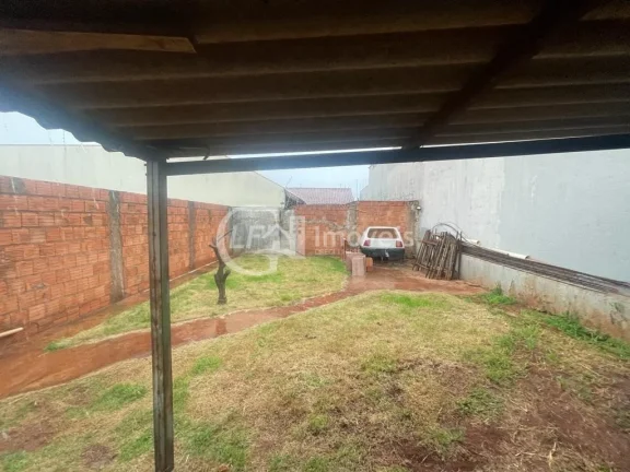 Imagem Imóvel à venda em Campo Grande-MS: Casa de 4 quartos na Vila Marli, com suíte, 2 salas, 3 banheiros, 6 vagas e 220m². Confira!