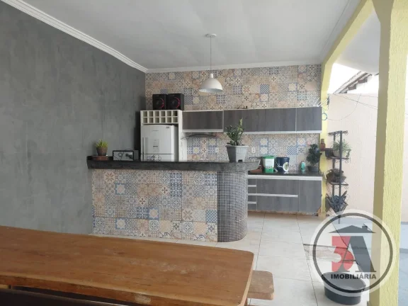 Imagem Excelente Casa no Bairro Igarapé, Rua Vaticano