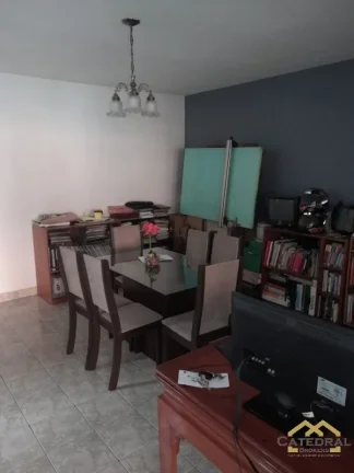 Imagem Casa a Venda com 4 quartos (1 Suíte) - Colônia - Jundiaí/SP