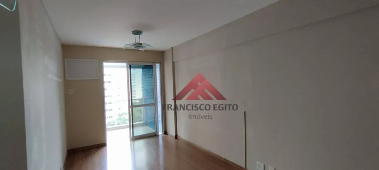 Imagem Apartamento em Santa Rosa em excelente localização,composto por Salão com dois ambientes duas varandas, 04 quartos sendo um com suite,copa cozinha com