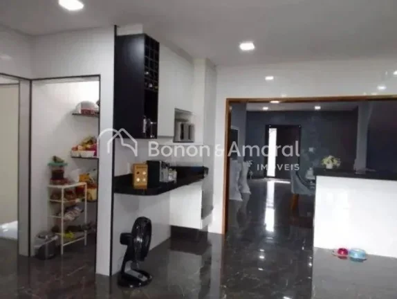 Imagem Novíssima casa à venda, com 250m² de área construída, no Jardim Santa Genebra