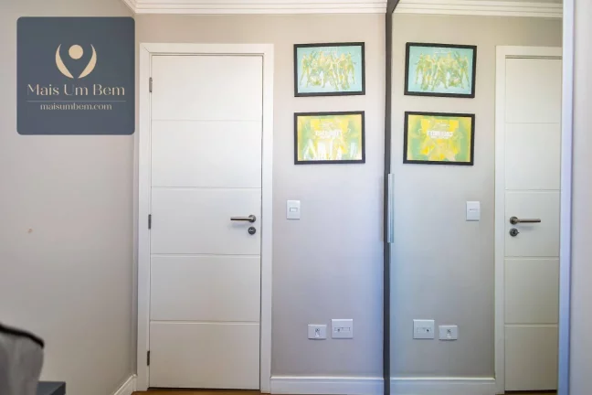 Imagem Apartamento com 2 quartos (1 suíte) à venda por R$ 555.000 - Novo Mundo - Curitiba/PR