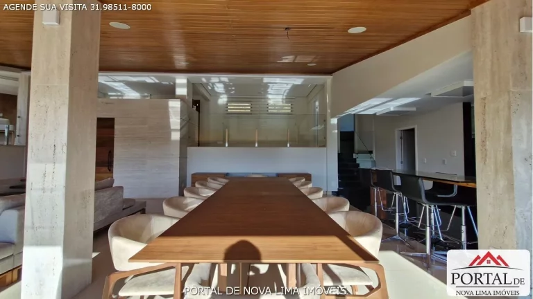 Imagem Casa a venda no Vila del Rey em Nova Lima. Casa com vista para a mata e para o condomínio Vale dos Cristais. Casa recebe sol da manhã
