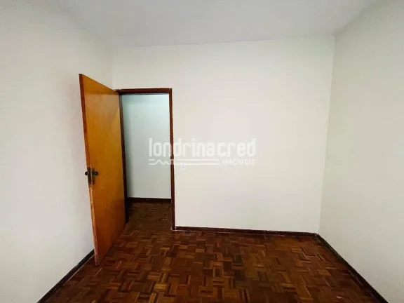 Imagem Casa à venda na Zona Norte de Londrina com 3 quartos, sala e cozinha integradas, 1 vaga de garagem, 73,25m² construídos em terreno de 137,50m²
