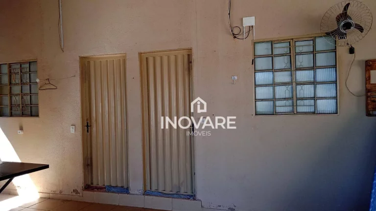 Imagem Rancho com 3 dormitórios à venda por R$ 320.000,00 - Centro - Buriti Alegre/GO