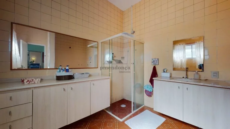 Imagem Apartamento à venda na Conselheiro Brotero com 4 quartos sendo 1 suite e 1 vaga, 197m²