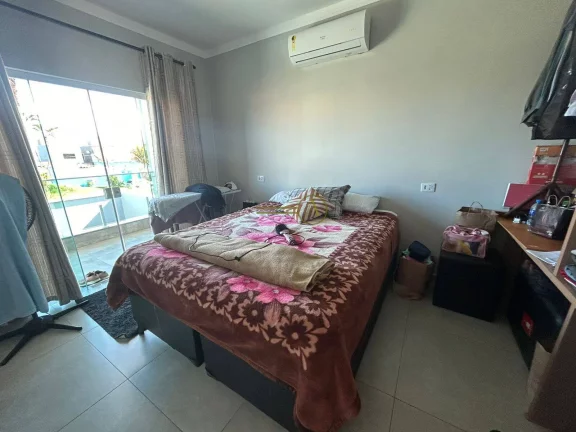 Imagem Sobrado com Localização Privilegiada no Bairro Turístico, Peruíbe