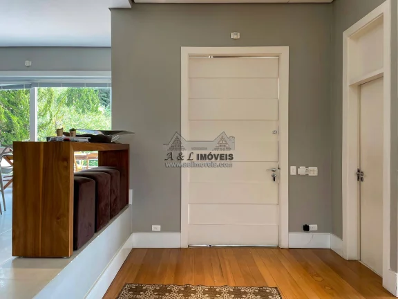Imagem Casa à venda em Campos do Jordão – Com 7 suítes e vista panorâmica