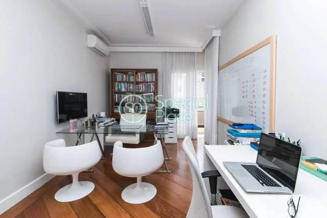 Imagem Belíssimo apartamento de alto padrão para venda em região nobre e elegante com modernos condomín...
