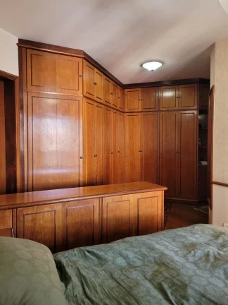Imagem Apartamento 200 M², 4Q, 3 Suítes, 5 Banheiros, 3 Vagas, Varanda Gourmet, Academia, Piscina, Salão de Festas, Lareira, Playground.