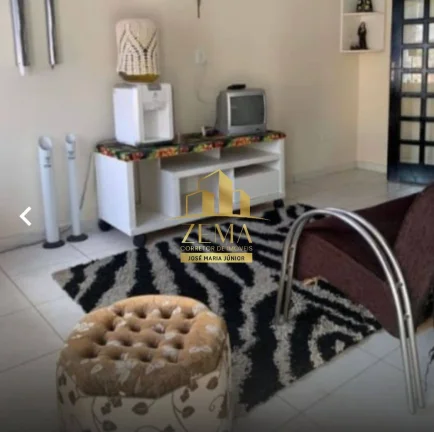 Imagem Sobrado com 363 m2, 03 suites, varias vagas de garagem, piscina.