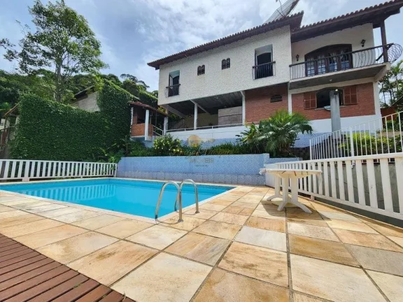 Imagem Casa para Venda em Teresópolis / RJ no bairro Golfe
