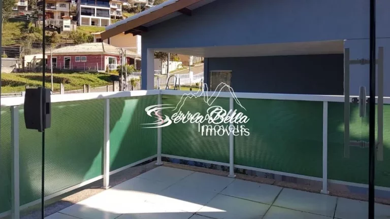 Imagem Casa com 4 dormitórios à venda, 200 m² por R$ 790.000,00 - Albuquerque - Teresópolis/RJ