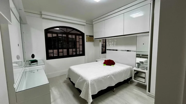 Imagem Casa de alto padrão 3 dormitórios sendo 1 suíte 1 vaga, Prainha de São Miguel - Penha/SC