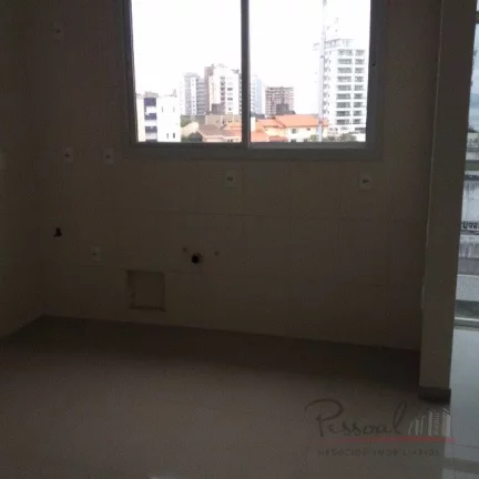 Imagem Belíssimo apartamento, próximo a beira mar, ao lado da casa do governador em prédio com alto padr...