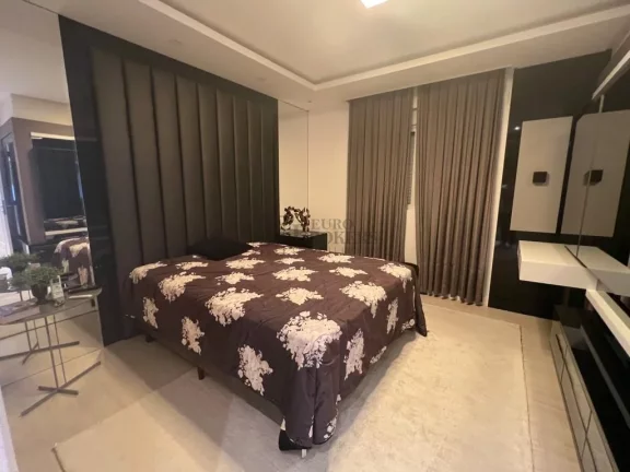 Imagem Apartamento com 3 suítes à venda no Centro de Balneário Camboriú/SC