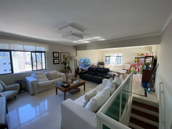 Imagem Cobertura espetacular a venda no Embaré quadra da praia