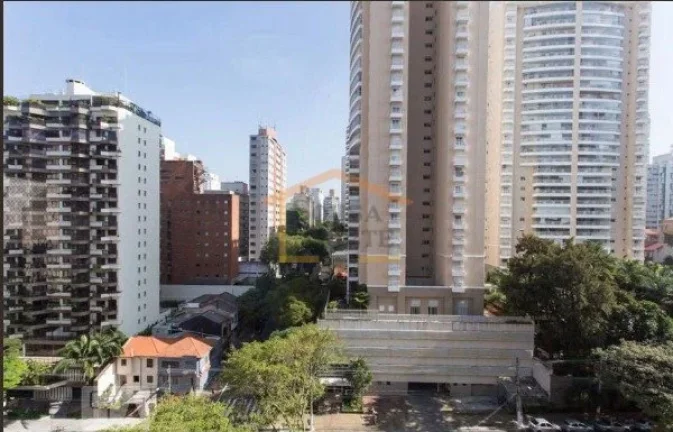 Imagem Apartamento com 150m², um apartamento por andar. Dispõe de 4 dormitórios, sendo 3 suítes com arm...