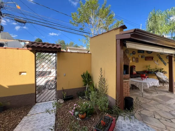 Imagem Sobrado com 4 dormitórios à venda, 154 m² por R$ 899.000,00 - Colônia - Jundiaí/SP