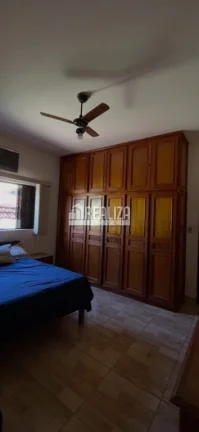Imagem Casa com Piscina e Churrasqueira no CENTRO de Rifaina