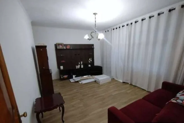 Imagem Casa com Edicula para locação