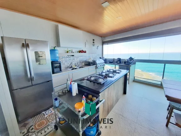 Imagem Cobertura duplex alto padrão com 5 suítes a venda, 400M² com vista para o mar em Guarapari-ES.