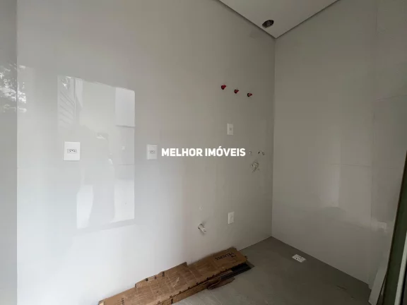 Imagem Sobrado Novo á venda com 3 suítes com uma localização privilegiada no bairro Vila Real em Balneário Camboriú.
