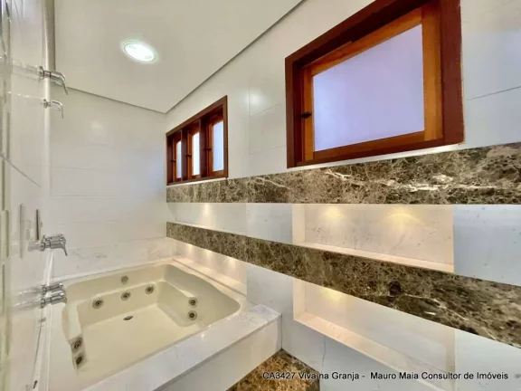 Imagem Fazendinha -5d / 3sts em 2 lotes, final de rua, SPA, gourmet e linda