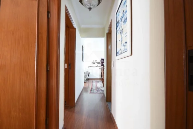 Imagem Apartamento amplo, pronto para morar, repleto de armários, com 3 quartos, sendo uma suíte, 2 banhe...