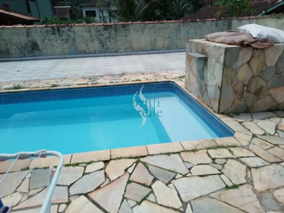 Imagem Excelente Casa em condomínio à venda no Horto Florestal - Ubatuba/SP.