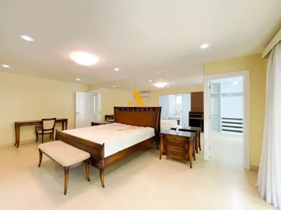 Imagem Novo Leblon - Barra da Tijuca - casa de condomínio no mais completo e procurado condomínio da Barra .