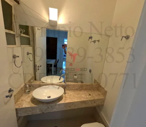 Imagem Apartamento reformado em Andar Alto