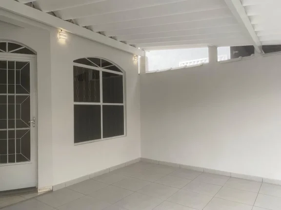 Imagem Casa para venda em sorocaba-sp, jardim do sol: 3 quartos, 2 salas, 1 banheiro, 2 vagas na garagem, 107m²