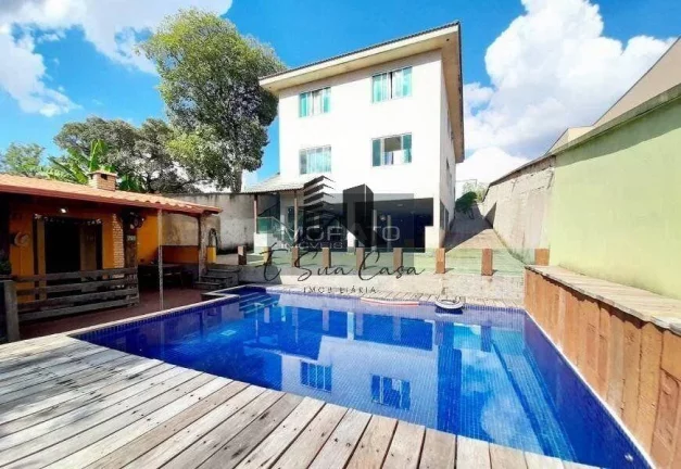 Imagem Casa 4 Quartos no Bairro Trevo