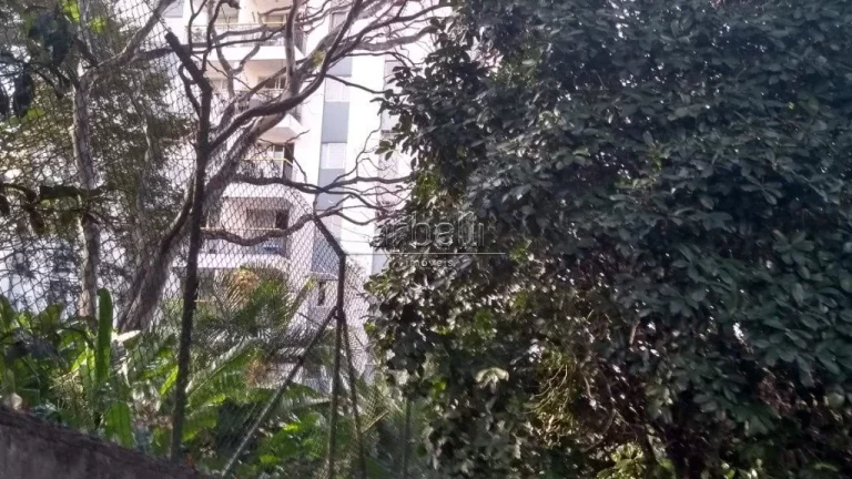 Imagem Terreno com 1.630 metros quadrados ( medida 36 X 45 ) aproximadamente. Terreno em bico, com pequeno ...