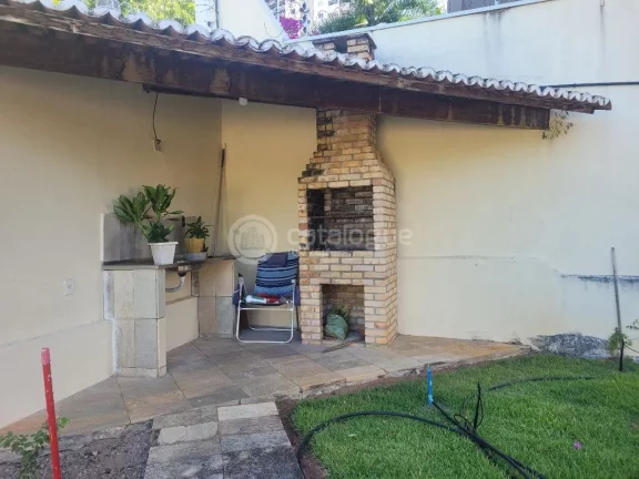 Imagem Casa à Venda – Ampla, Moderna e Completa em Ponta negra