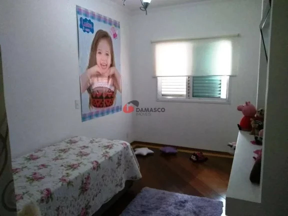 Imagem Sobrado à venda 3 Quartos, 1 Suite, 5 Vagas, 240M², Jardim, Santo André - SP