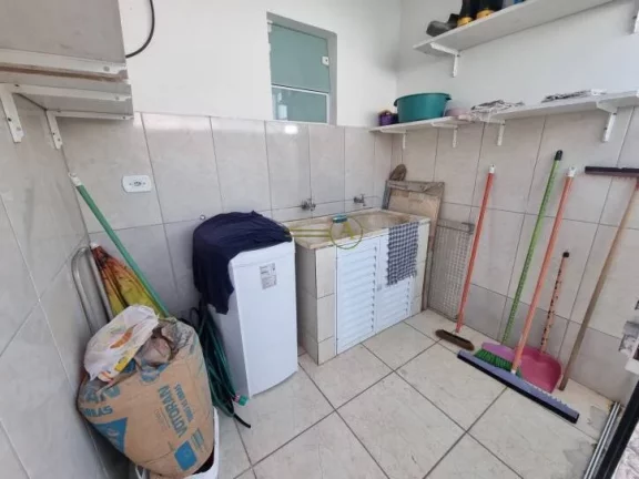 Imagem Casa térrea, com piscina e churrasqueira à venda apenas 40 metros da praia