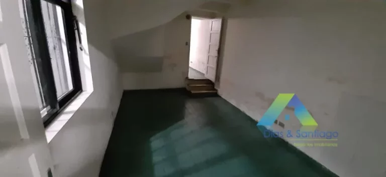 Imagem PLANALTO PAULISTA A POUCOS MINUTOS DA ESTAÇÃO DO METRO SÃO JUDAS, Casa comercial 300 metros, 2 vagas ótima localização e valor !!!!
