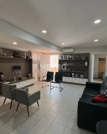 Imagem Casa na Orla de Petrolina, 3 suítes, Piscina, Área gourmet, 2 salas