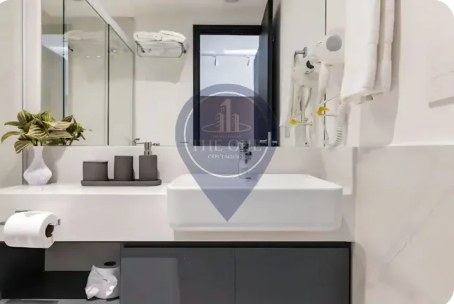 Imagem Studio de Luxo à Venda em São Paulo-SP, Bairro Cerqueira César! 1 quarto, 1 suíte, 2 salas, 1 banheiro, 1 vaga, 32m². Aproveite!