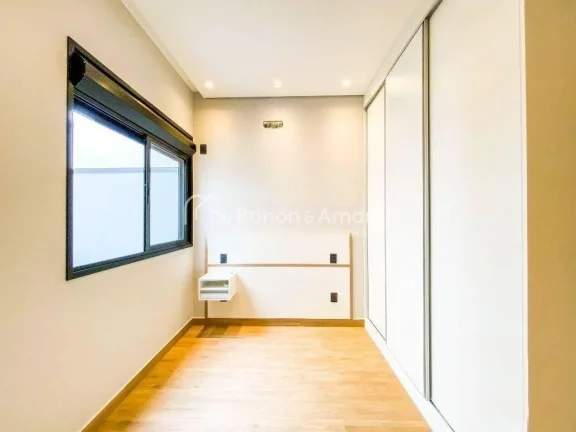 Imagem Casa térrea com 3 suítes, cozinha americana integrada às salas de estar e jantar, e área gourmet...